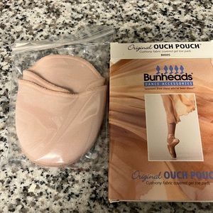 Brand new pointe shoe ballet toe covers (ouch pouch) one size